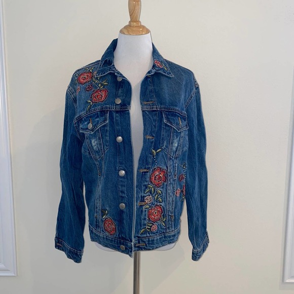 ZARA PREMIUM COLLECTION DENIM JACKET OVERSIZED EMBROIDERED ROSE FLOWERS Size XS - Picture 1 of 7